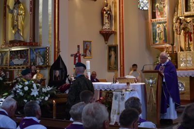 uroczystości pogrzebowe księdza prałata Edmunda Cisaka 35